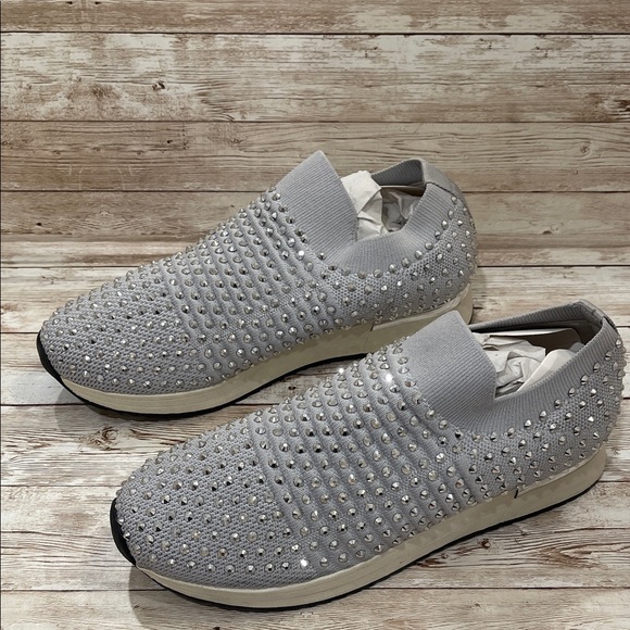 Kenneth Cole Reaction Silver Jewel Studded Slip-On Sneakers Size 8.5W NWT - Picture 3 of 16